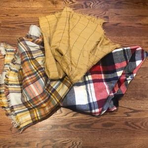 Blanket scarf trio